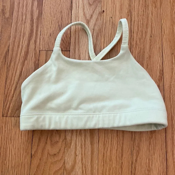 Athleta tiny girls sports top tag sais 6 but fits like 4 light yellow green - Picture 1 of 3